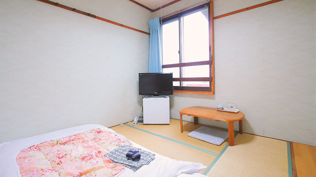 Japanese-style single room
